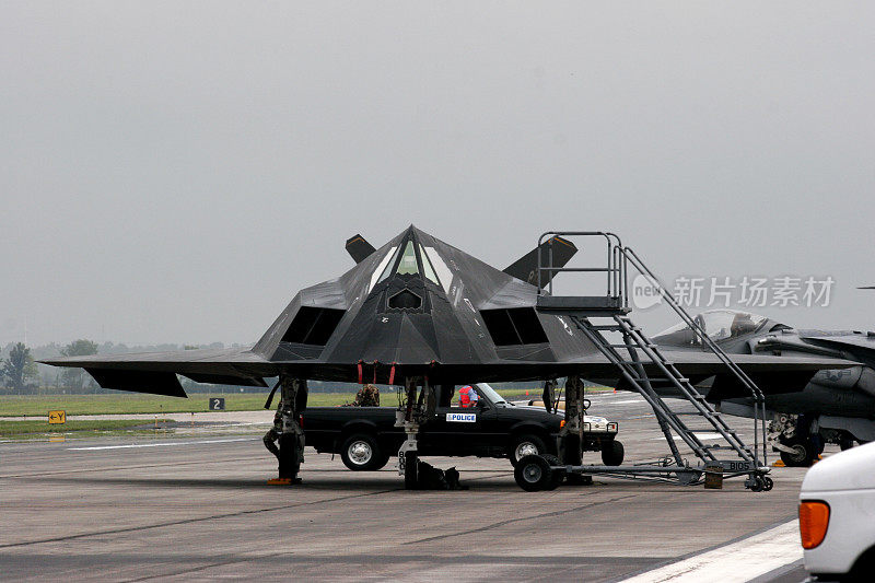 f - 117“夜鹰”战斗机